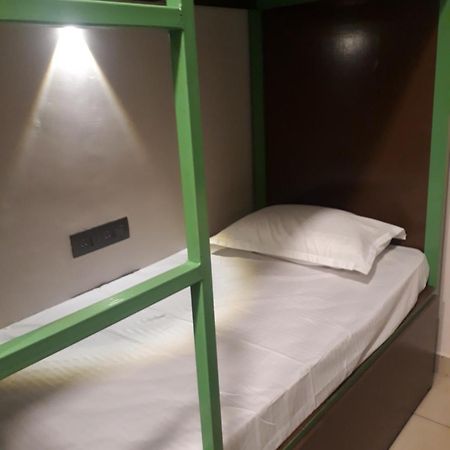 Хостел Cosycove Kochi Екстер'єр фото