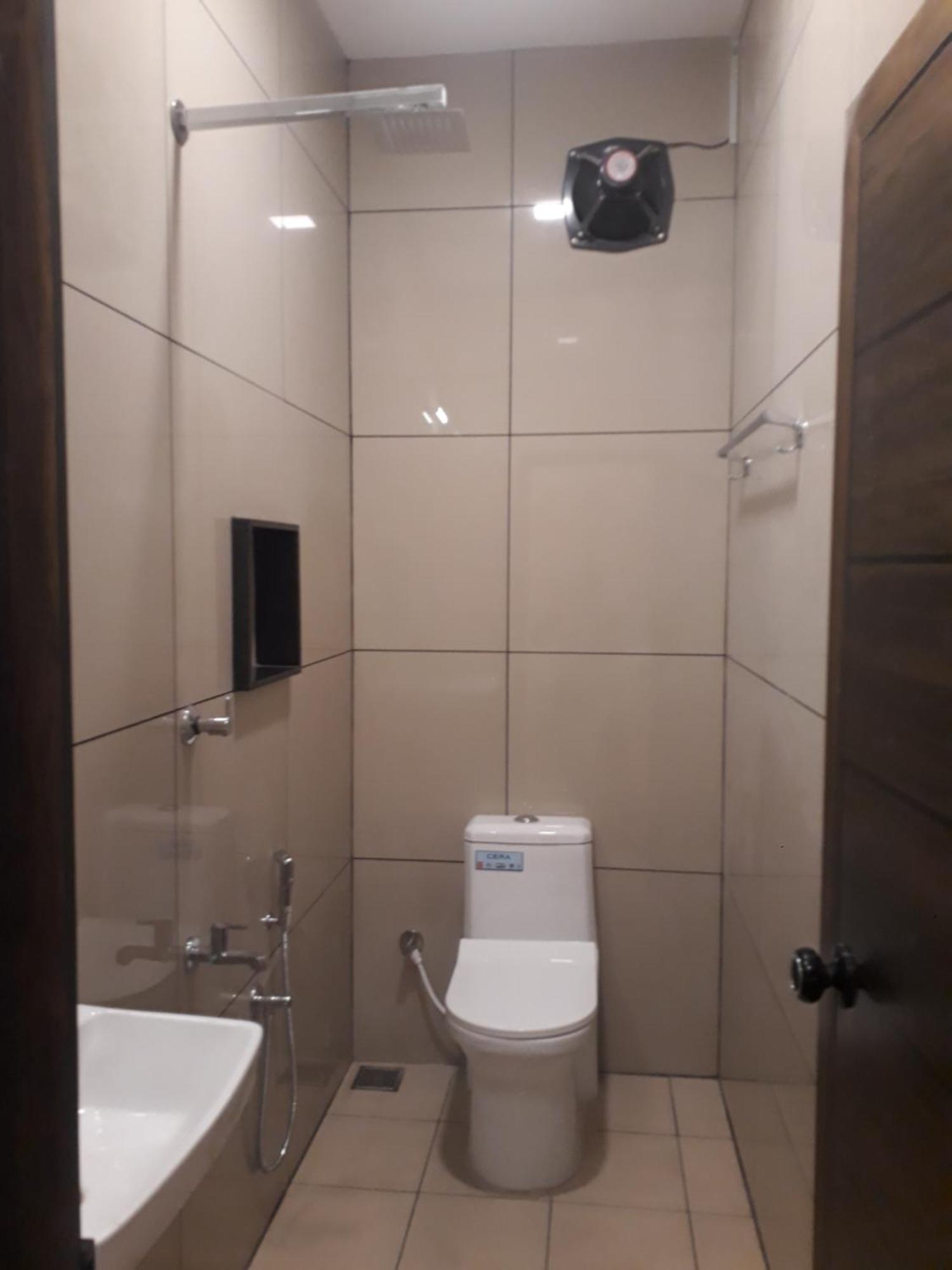 Хостел Cosycove Kochi Екстер'єр фото